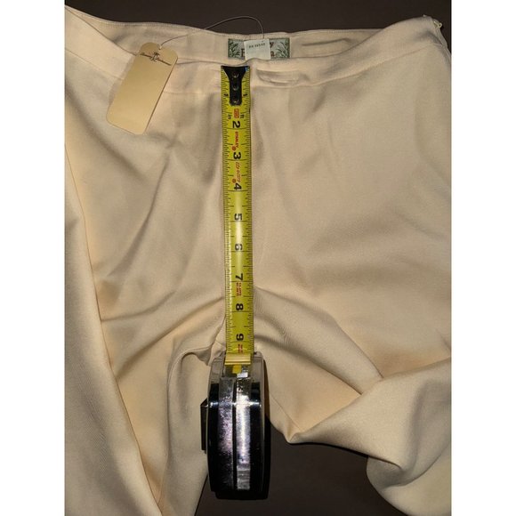 Tommy Bahama new yellow, pleated women’s size 2 100% silk - Picture 7 of 9